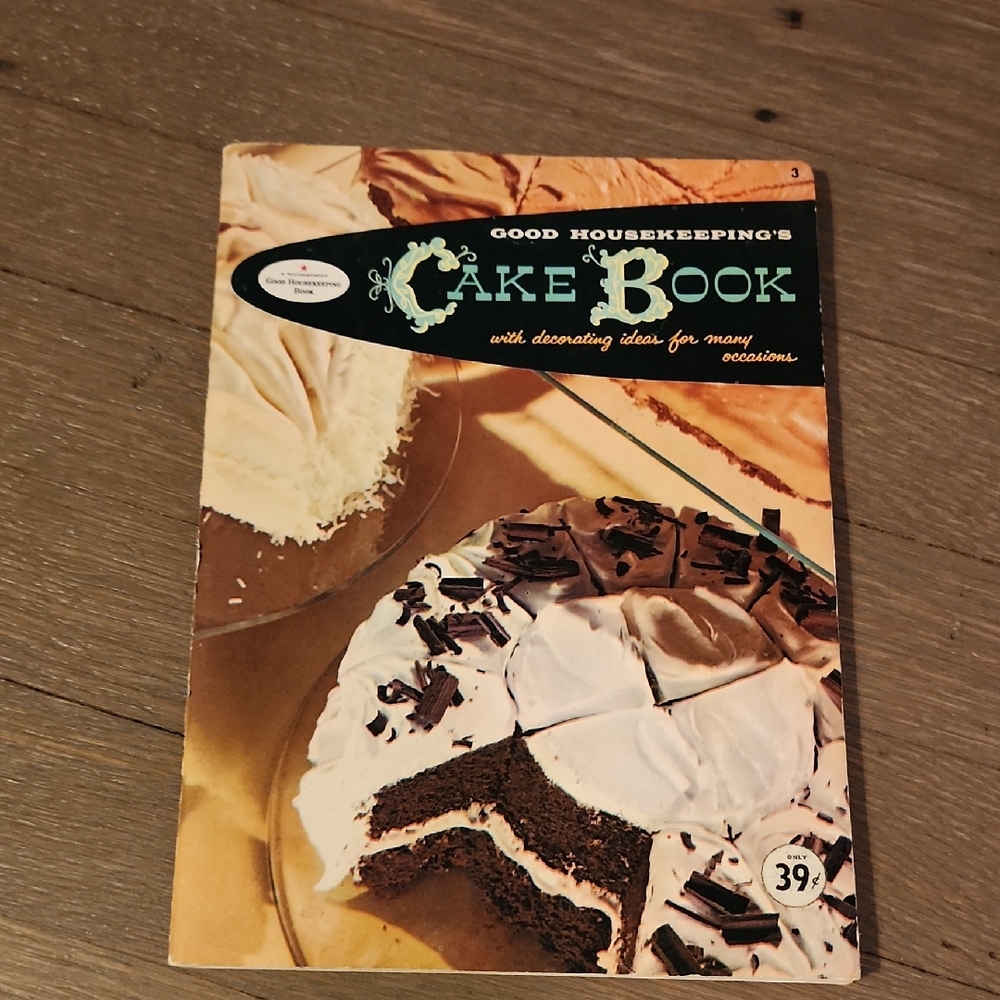 Vintage 1958 Good Housekeeping: Cake Book